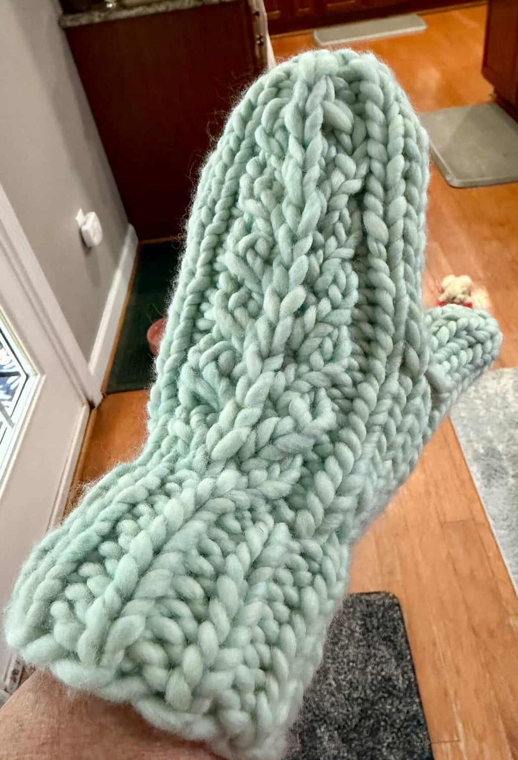 The Faux Shizzle Mitts knitting pattern
