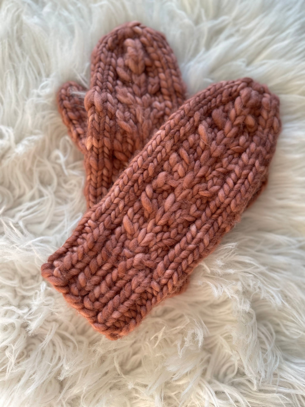 The Faux Shizzle Mitts knitting pattern