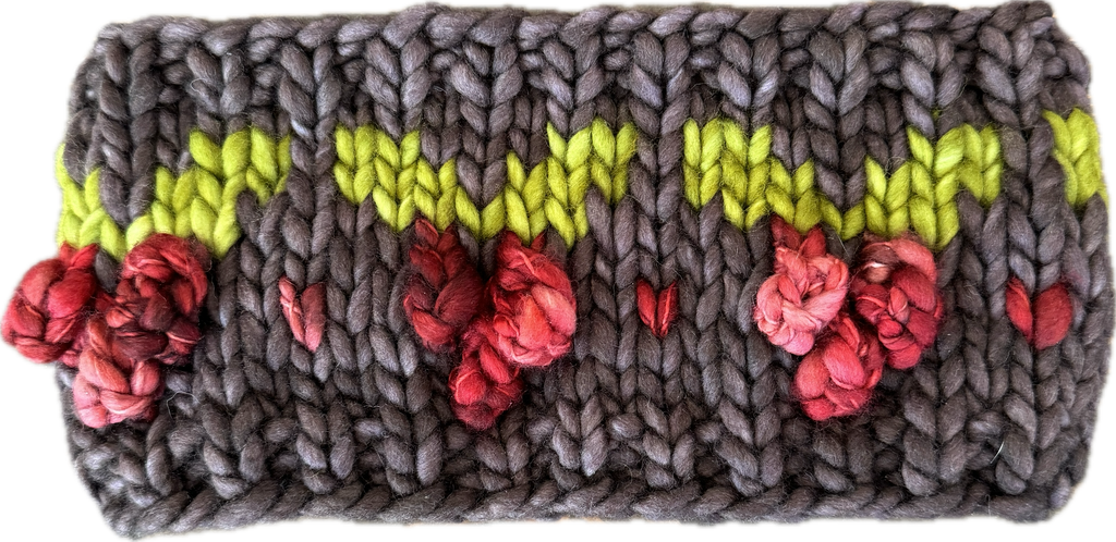 The Jingleberry Earwarmer digital knitting super bulky holiday PATTERN