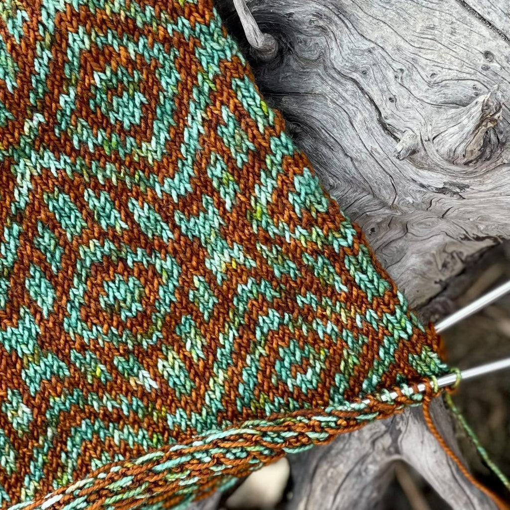 Eye in the Sky Cowl Knitting PATTERN colorwork fair isle