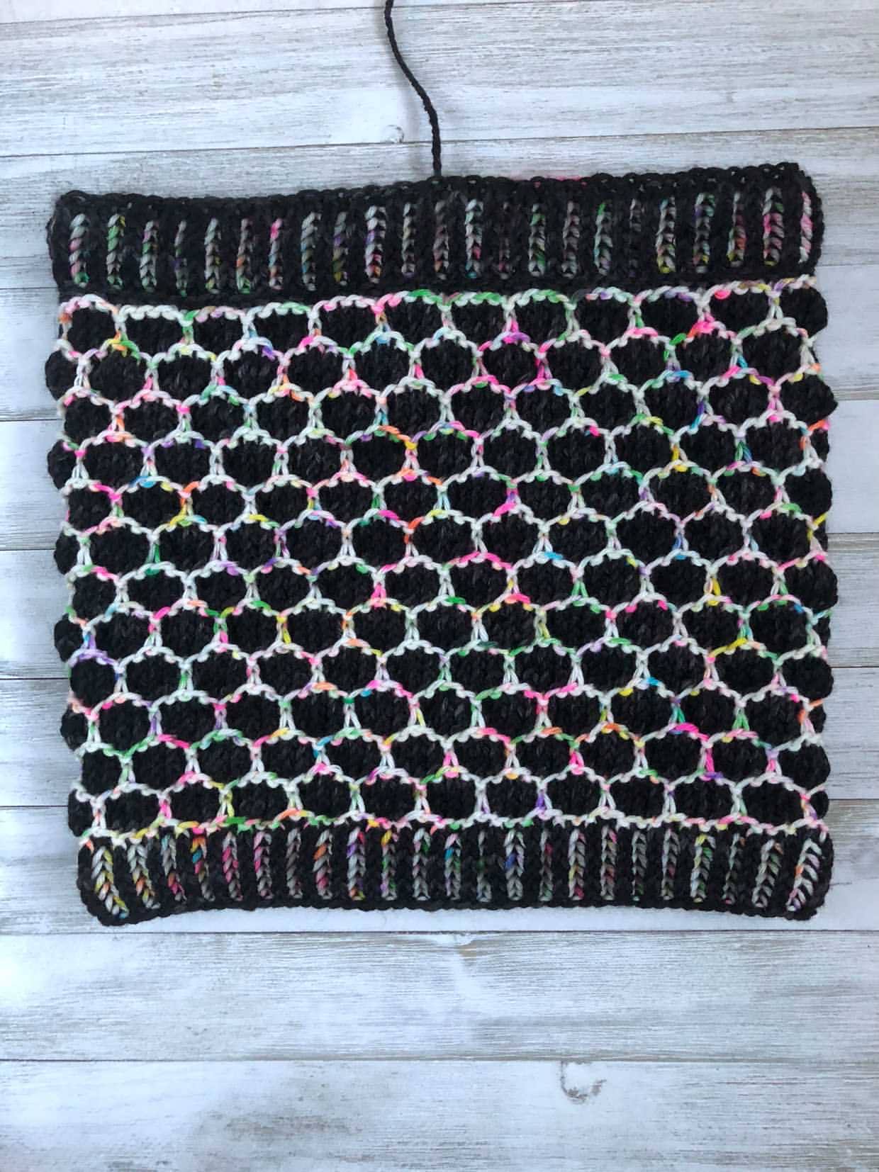 The Solidarity Cowl knitting PATTERN