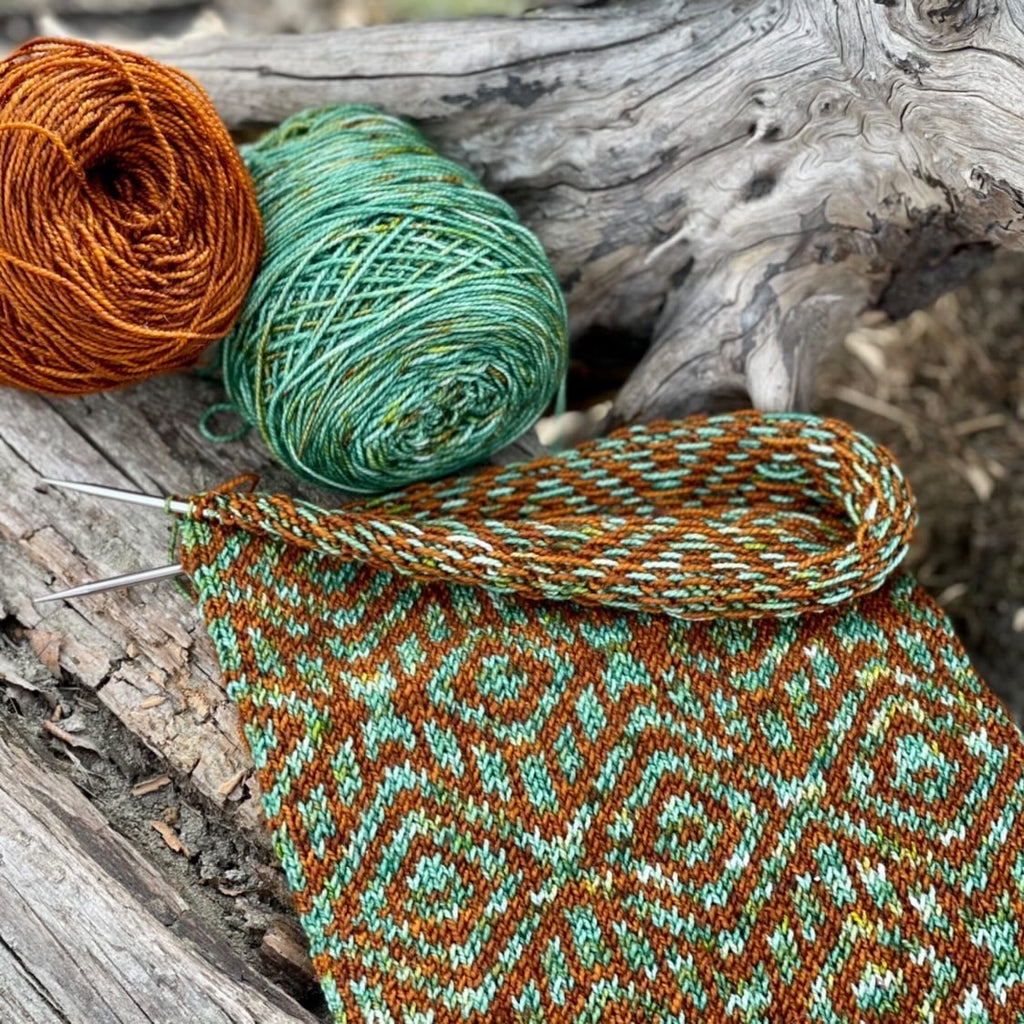 Eye in the Sky Cowl Knitting PATTERN colorwork fair isle