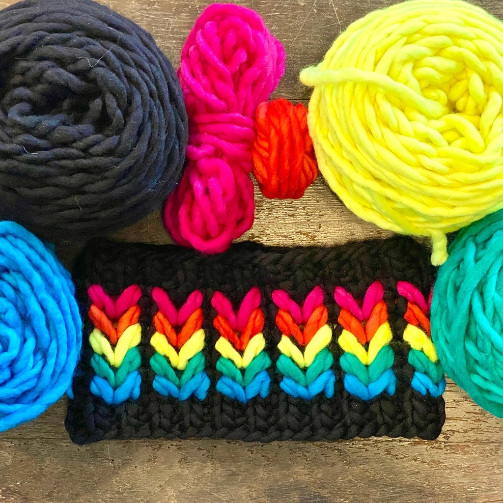 The Heartbreaker Earwarmer with bonus coffee cozy digital knitting super bulky PATTERN
