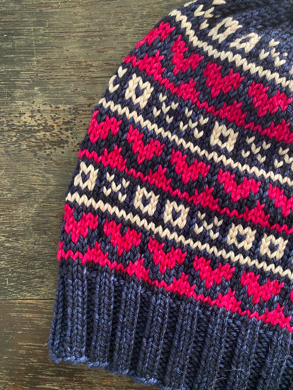 Hand knit merino wool valentine womens winter hat beanie hugs kisses navy hot pink xoxo