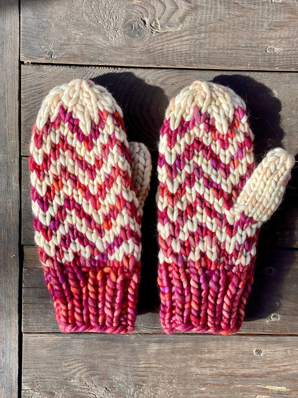 Super Find Your Way Mitts mitten knitting PATTERN