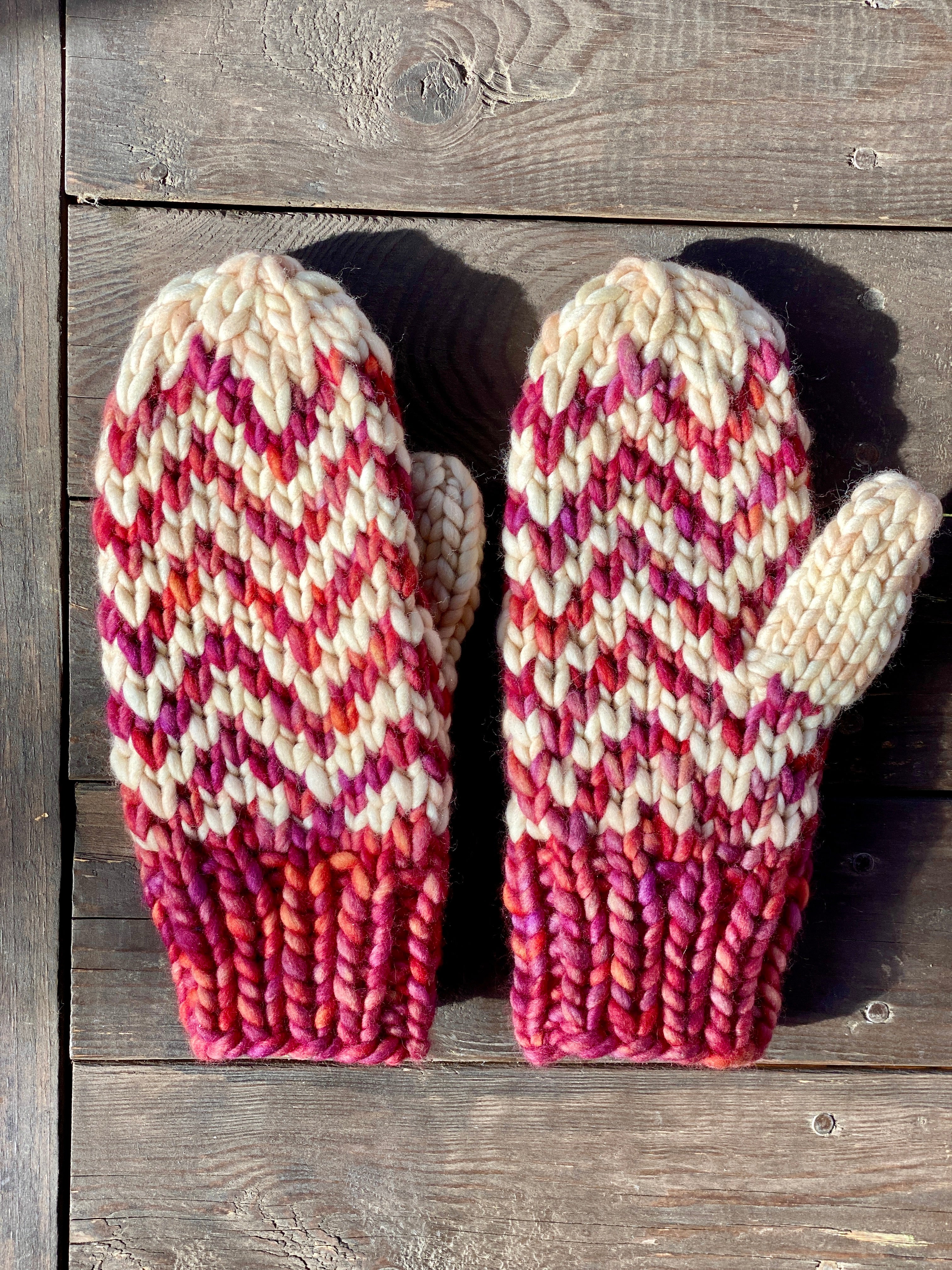 Super Find Your Way Mitts mitten knitting PATTERN