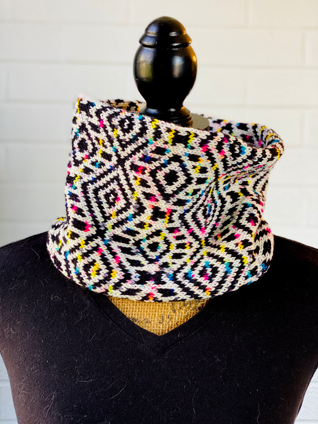 Eye in the Sky Cowl Knitting PATTERN colorwork fair isle
