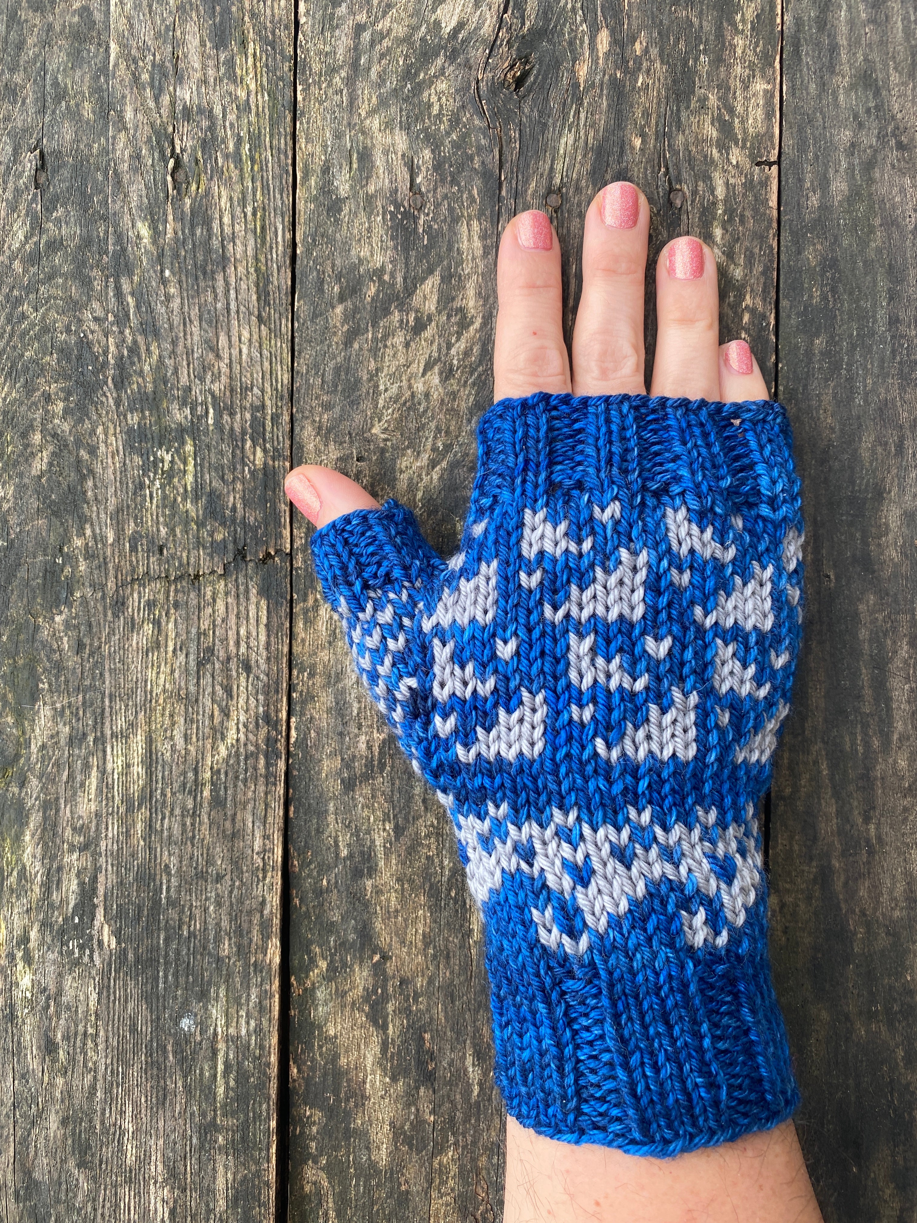The Feeding Frenzy Fingerless Mitts Knitting PATTERN color work sharks waves